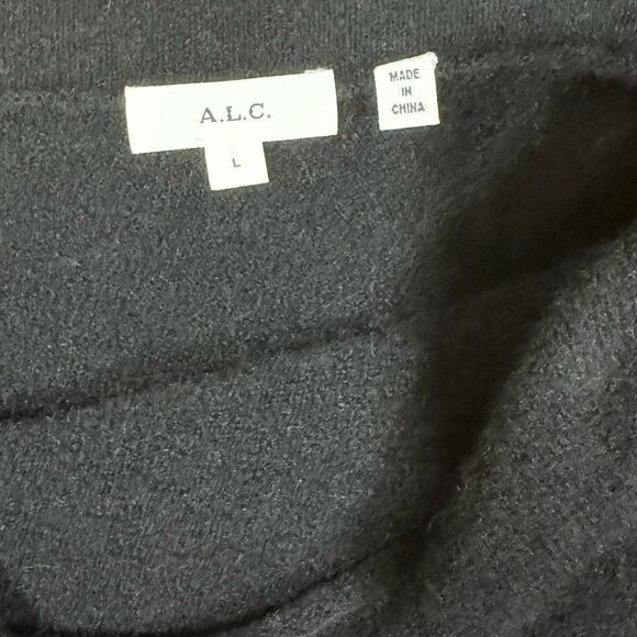 ALC Kenley Sweater Off the Shoulder Black Large Wool Alpaca Chic Modern Lux EUC - Picture 10 of 14